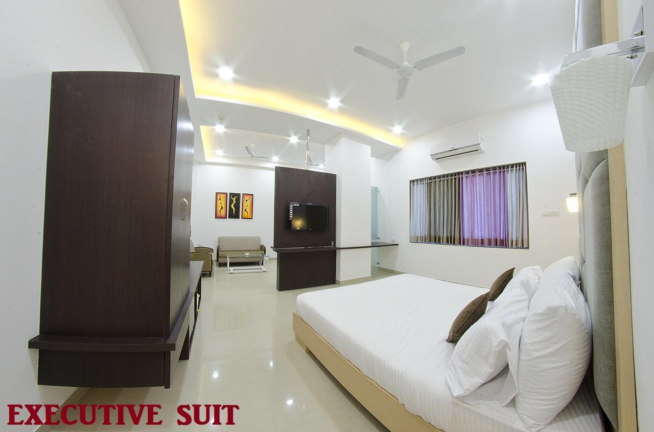 Jk Rooms 109 Hotel Mayur Nagpur Luaran gambar